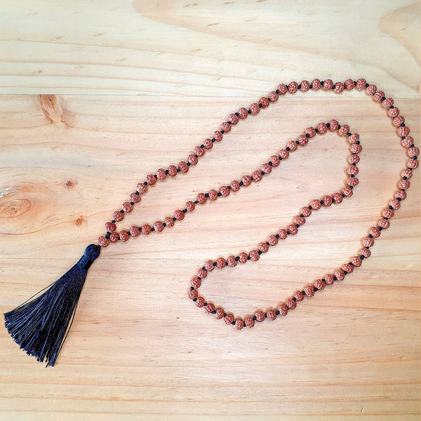 Mala de Rudraksha y Pómulo Negro<br>Protección y Paz Interior 🕉️