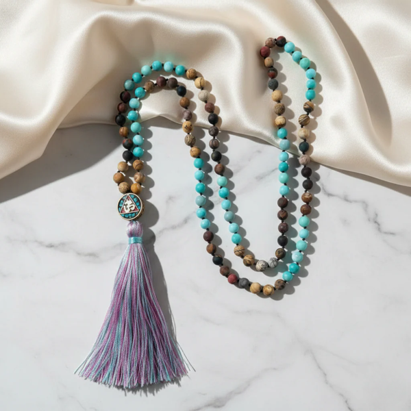 Collar Mala Nepalí de Meditación - Colgante Om