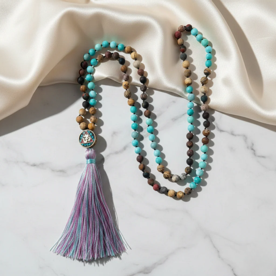 Collar Mala Nepalí de Meditación - Colgante Om