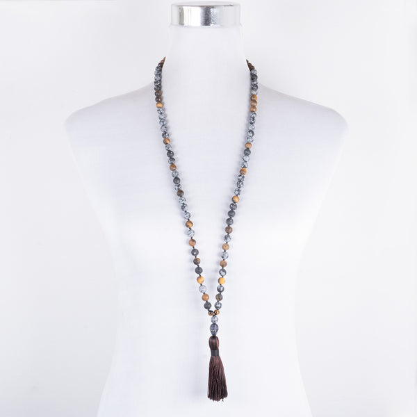 Collar de jaspe y ojo de tigre con detalle cráneo