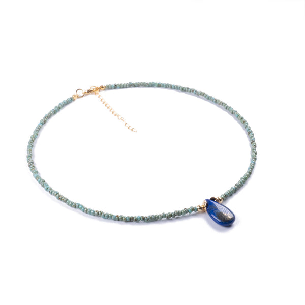 Collar con Colgante de Lapislázuli en forma de gota