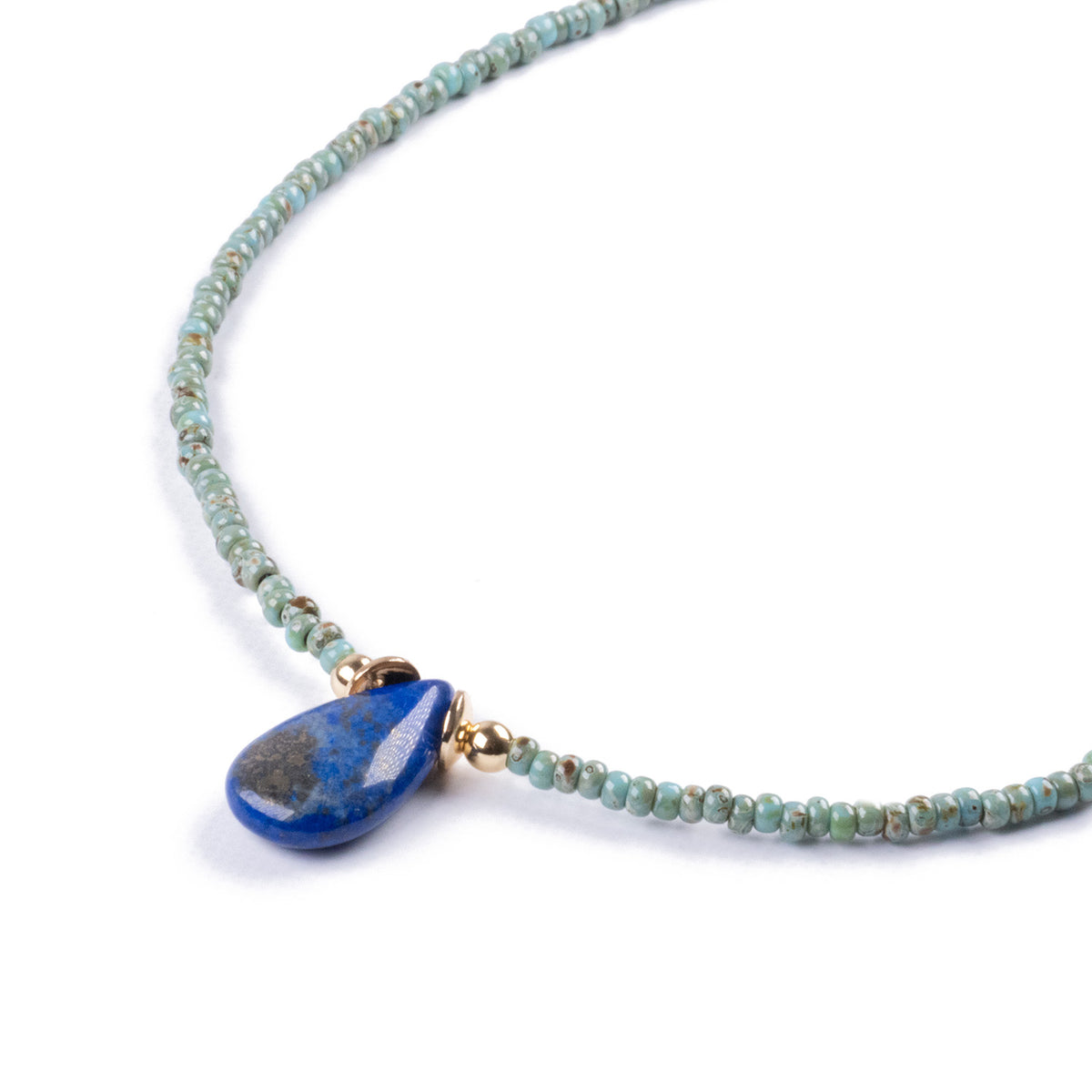 Collar con Colgante de Lapislázuli en forma de gota