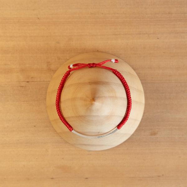 Pulsera Hilo rojo con barra de Plata 925