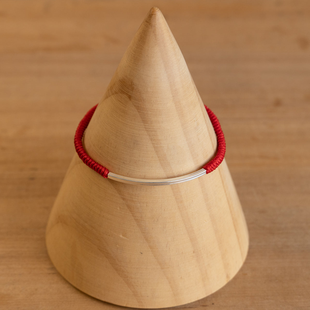 Pulsera Hilo rojo con barra de Plata 925