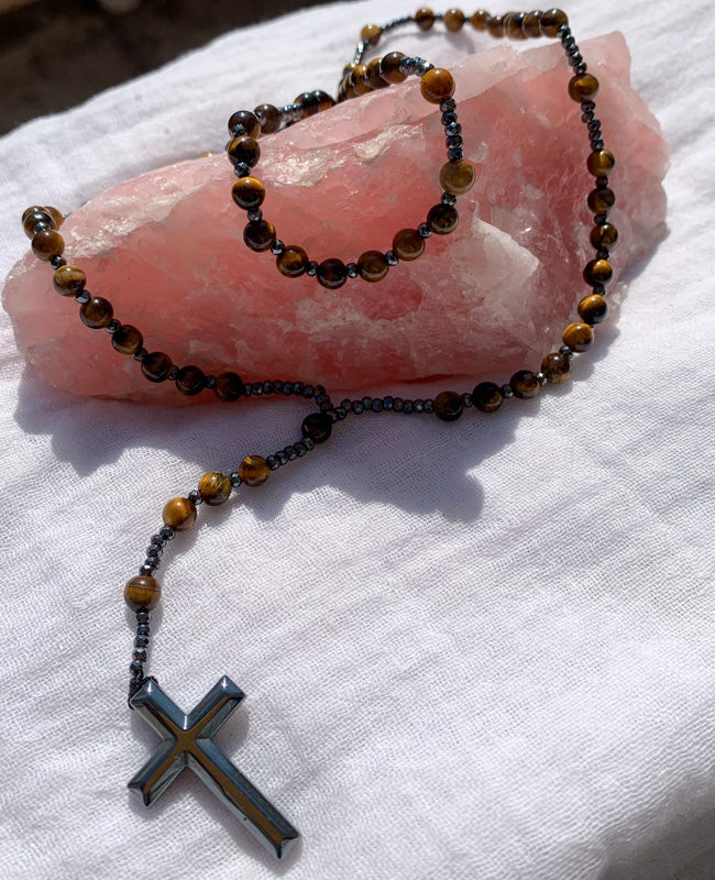Collar Rosario con Cruz de Hematita y cuentas de 6mm