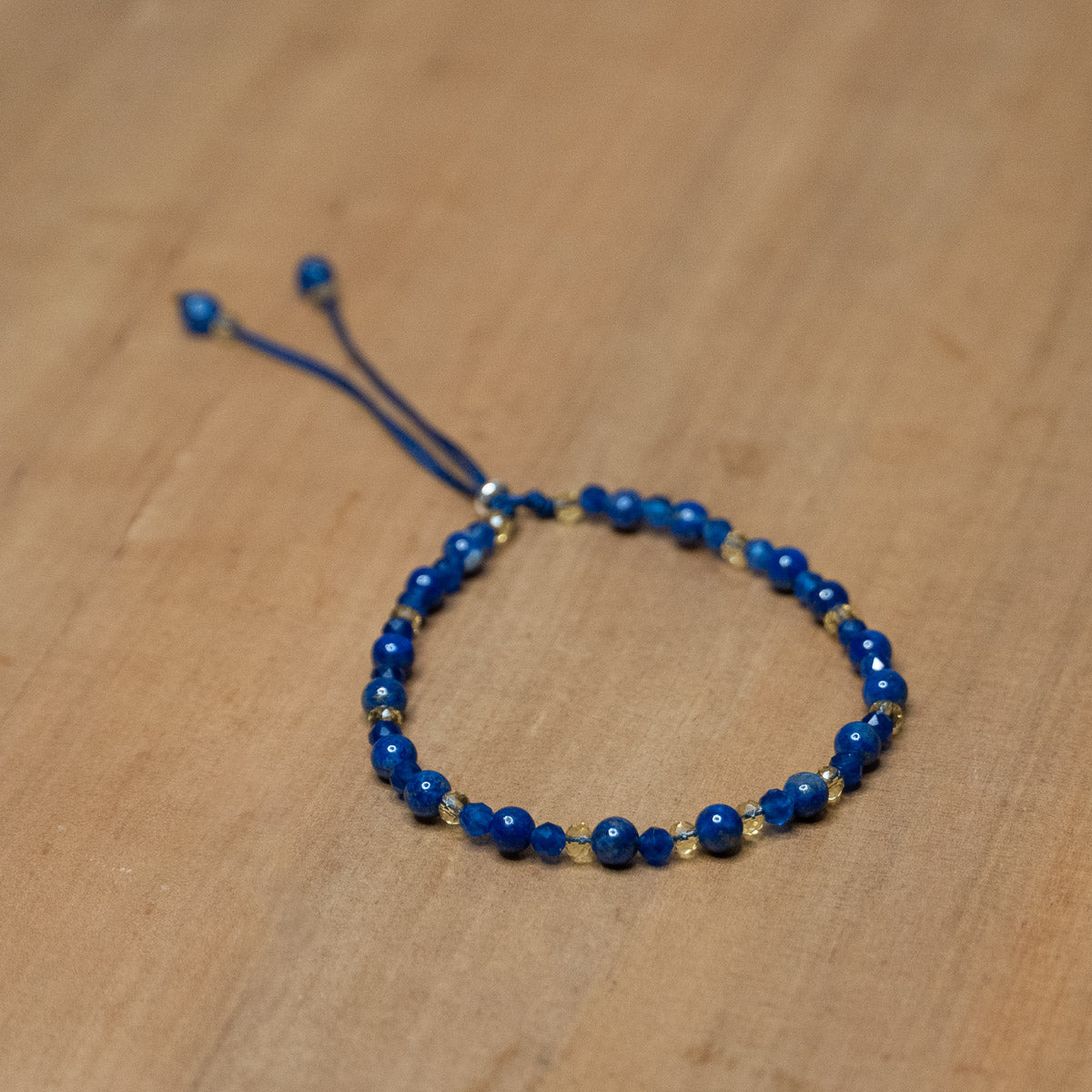 Pulsera fina de piedra natural 3mm con cuentas de lapislázuli