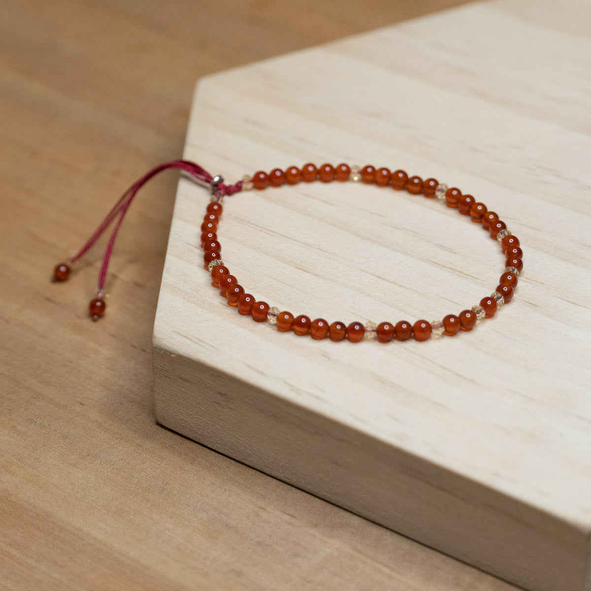 Pulsera de piedra natural 3mm con cuentas de Ágata Rojo