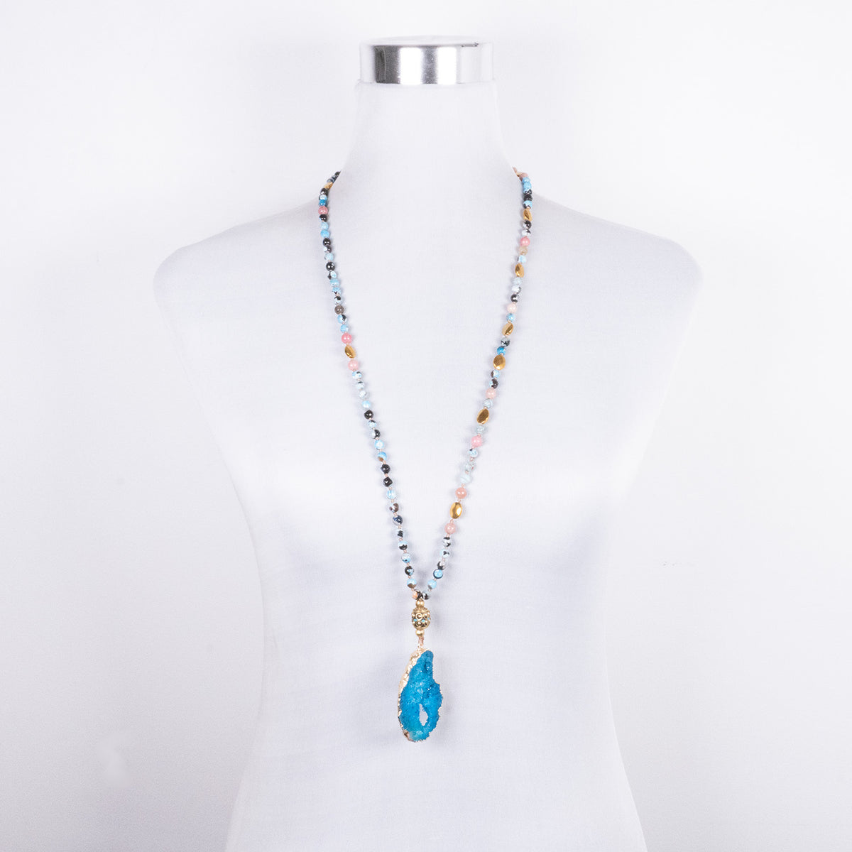 Collar Nepalí con colgante Piedra Druzy