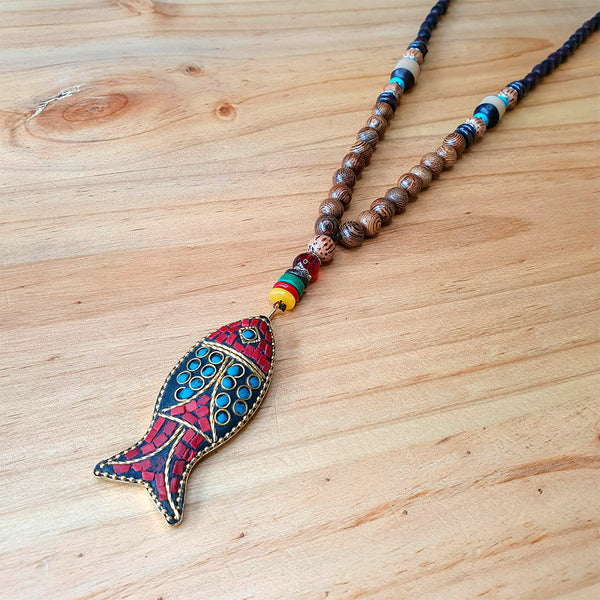 Collar Nepalí de Madera - Pez de la plenitud