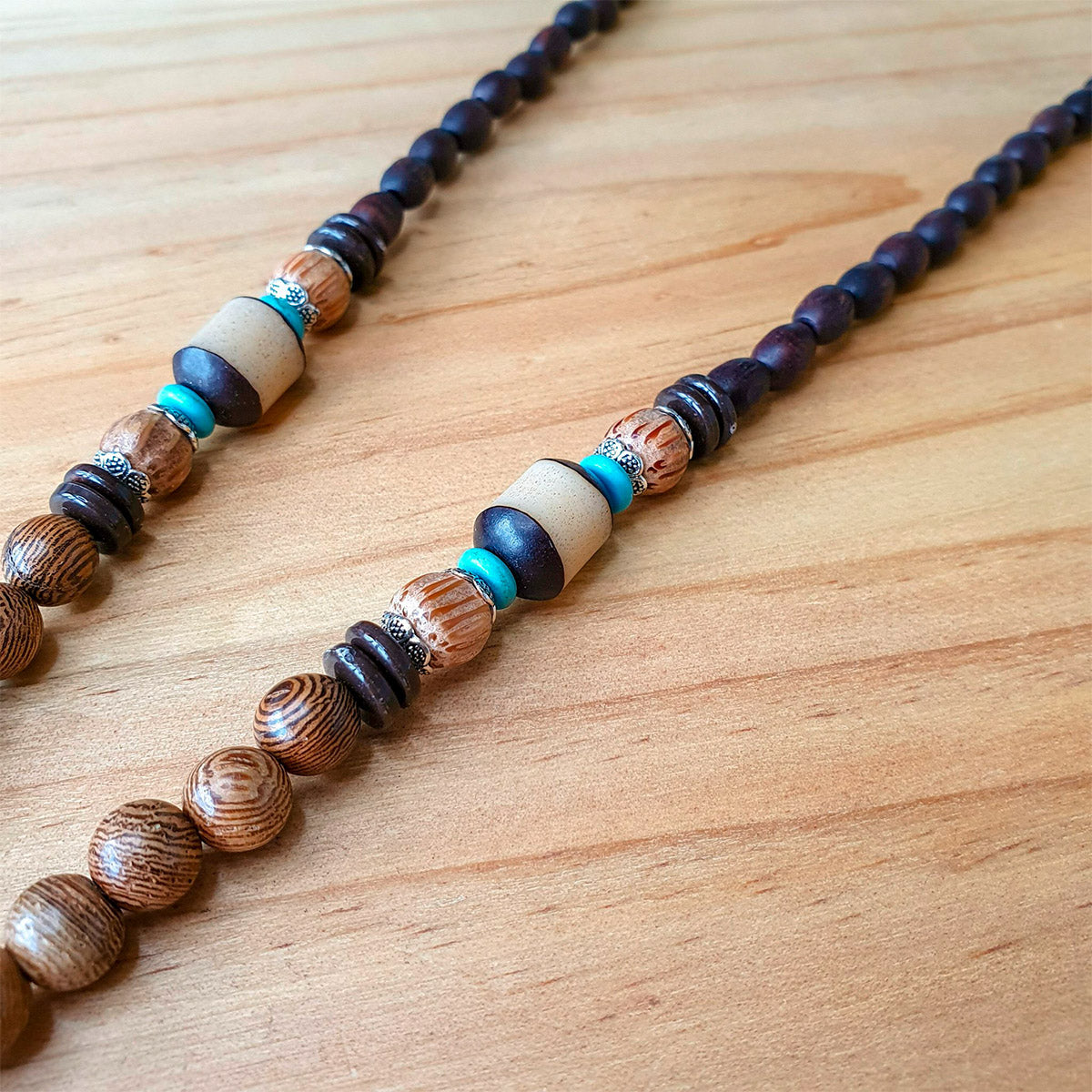 Collar Nepalí de Madera - Pez de la plenitud