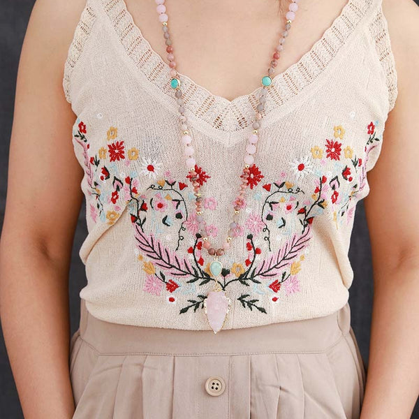 Collar de piedras naturales con Colgante de Flecha de Cuarzo