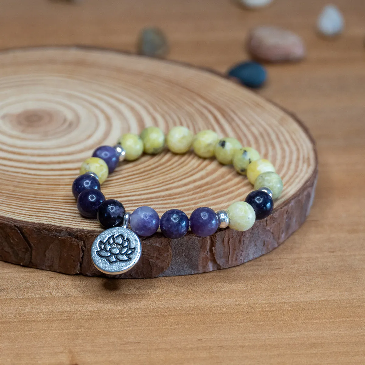Pulsera de Amatista y Howlita